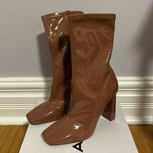 NEVER WORN - TOO SMALL FOR ME